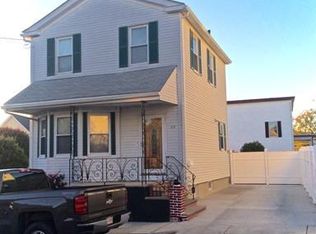 36 Union St, Peabody, MA 01960