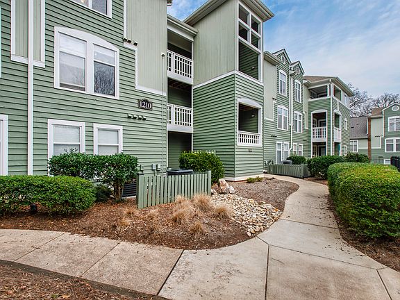 2nd image of 1210 Westview Ln APT 303