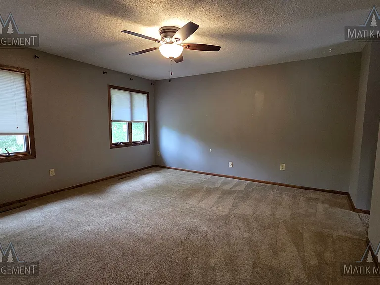 703 Northern Hills Dr NE — Photo 40