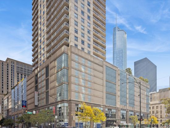545 N Dearborn St APT 3206, Chicago, IL 60654