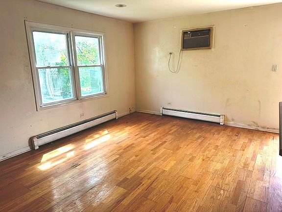 3rd image of 379 W Hillside Dr APT 4
