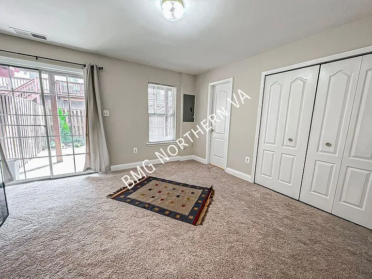 110 Cahill Dr — Photo 24