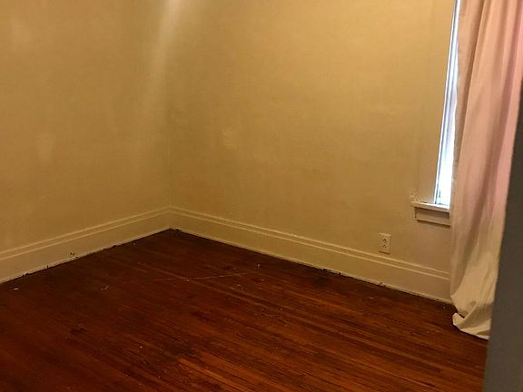 5th image of 148 Hewitt Ave