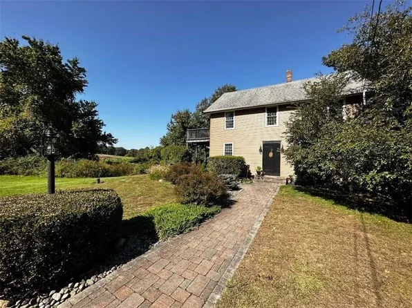 170 Ballard Rd, Thompson, CT 06277