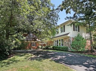 1139 Timber Ln, Lake Forest, IL 60045