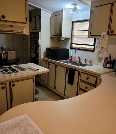 4th image of 1010 Appleville Rd