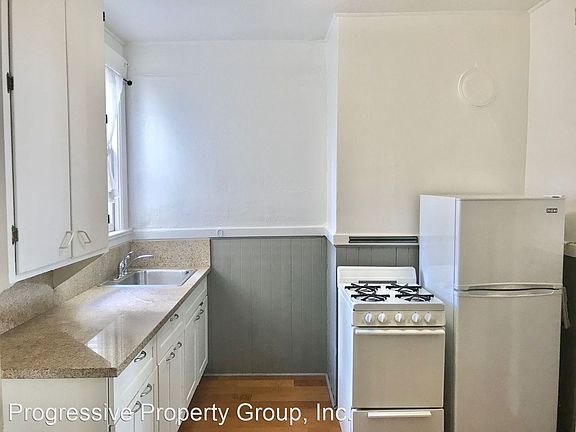 5th image of 131 Albion St Unit 3