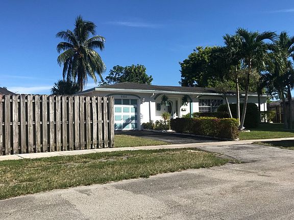 2nd image of 6614 Oakmont