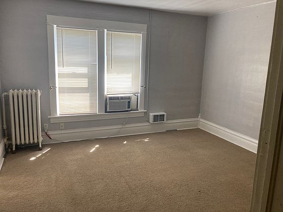 3rd image of 610 N Pine St #40