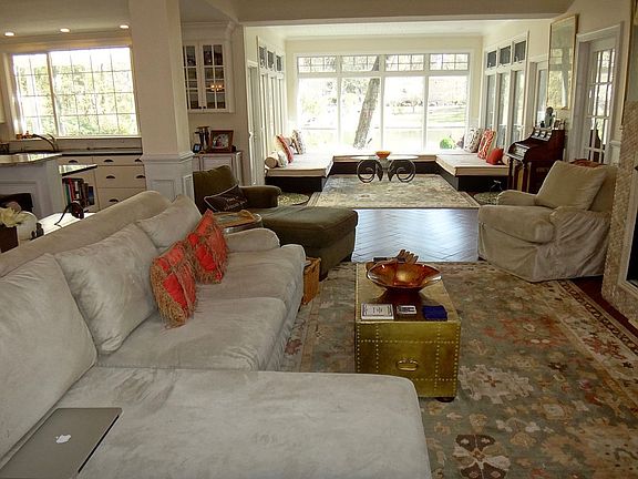 40' Livingroom to sunroom