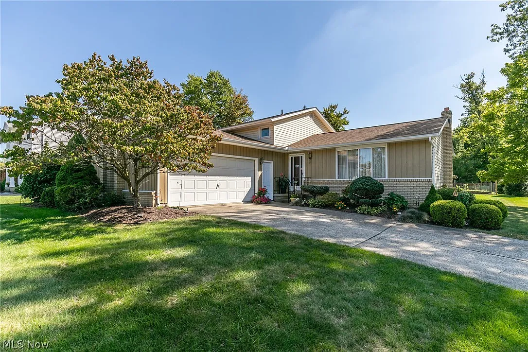 20669 Chestnut Dr photo 1