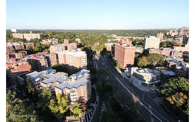 Rented by Douglas Elliman | media 24