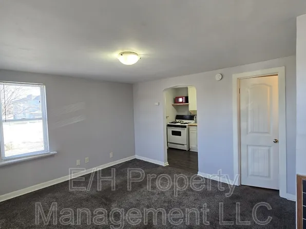 938 N Broadway Ave APT 1, Wichita, KS 67214