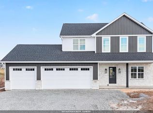 2380 Scheuring Rd, De Pere, WI 54115