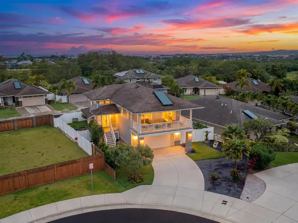 35 Pakau Pl, Kahului, HI 96732