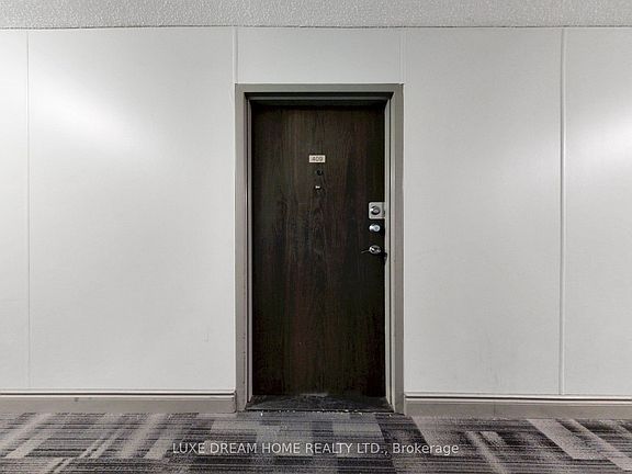 3rd image of 370 Dixon Rd #409