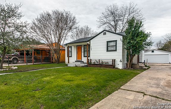 3rd image of 108 Bonnell Dr