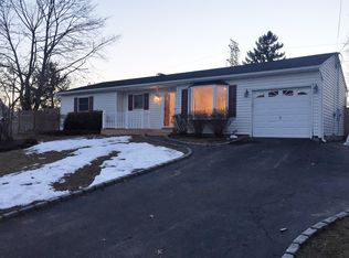 66 Balin Ave, South Setauket, NY 11720