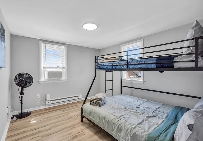113 E Rio Grande Ave #3 — Photo 12