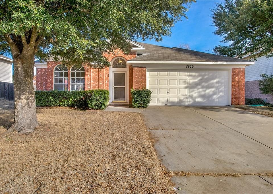 1st image of 8529 Auburn Dr