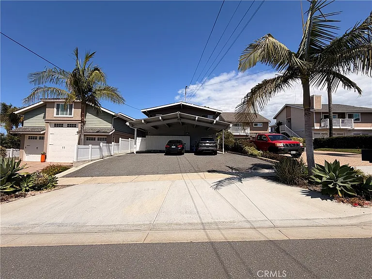 26305 Via California #A — Photo 27