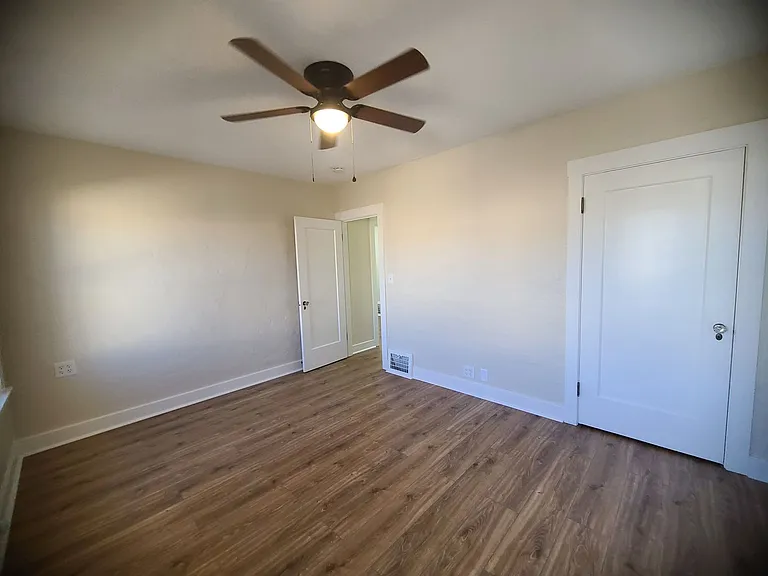 114 Taylor St — Photo 20