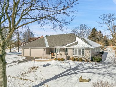 3700 Monarch Cir, Naperville, IL, 60564