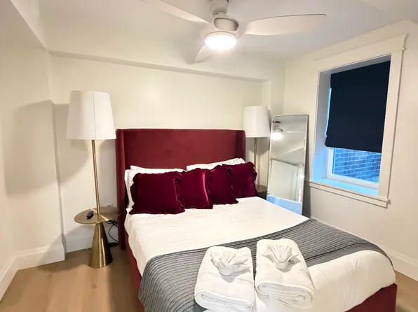 302 Harvard St #104, Cambridge, MA 02139
