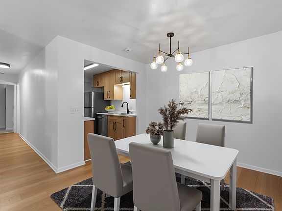Open Concept to the Kitchen
