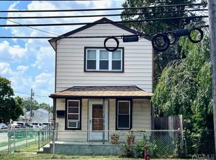 401 Florida Grove Rd, Hopelawn, NJ 08861