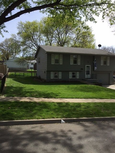 2nd image of 611 Porter Ave