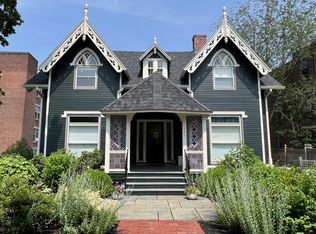 447 Washington St #3, Brookline, MA 02446