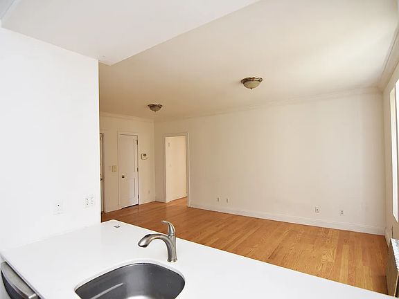 5th image of 601 W 149th St APT 31
