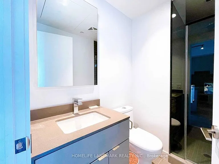 7 Grenville St #4613 — Photo 6