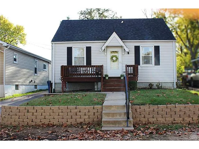 3708 Orient Ave photo 1