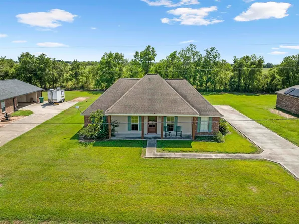 215 Shelby Dr, Iowa, LA 70647