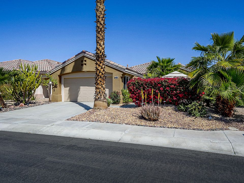 1st image of 78440 Prairie Flower Dr
