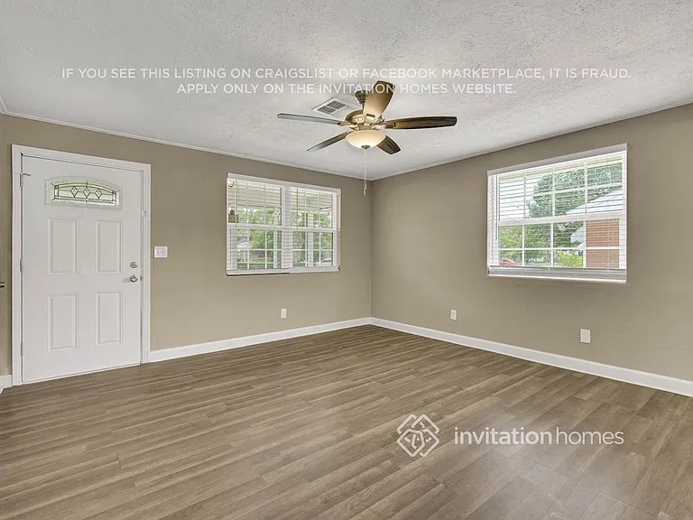 5279 Carder St — Photo 9