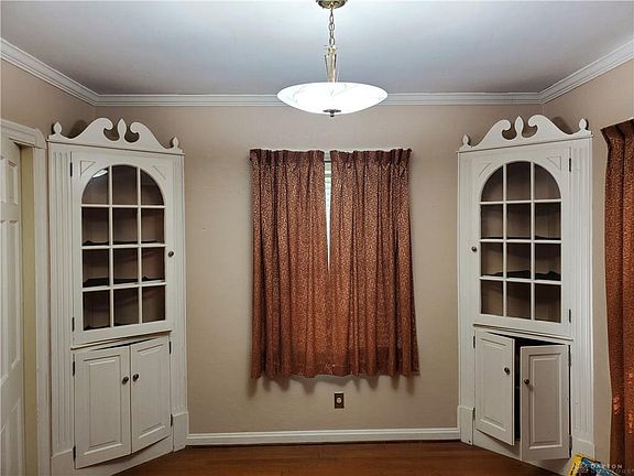 3rd image of 3703 W Siebenthaler Ave