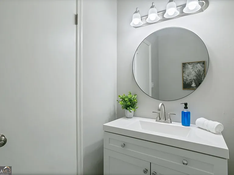 65 Juliana Dr — Photo 7
