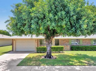 10417 W Kingswood Cir, Sun City, AZ 85351