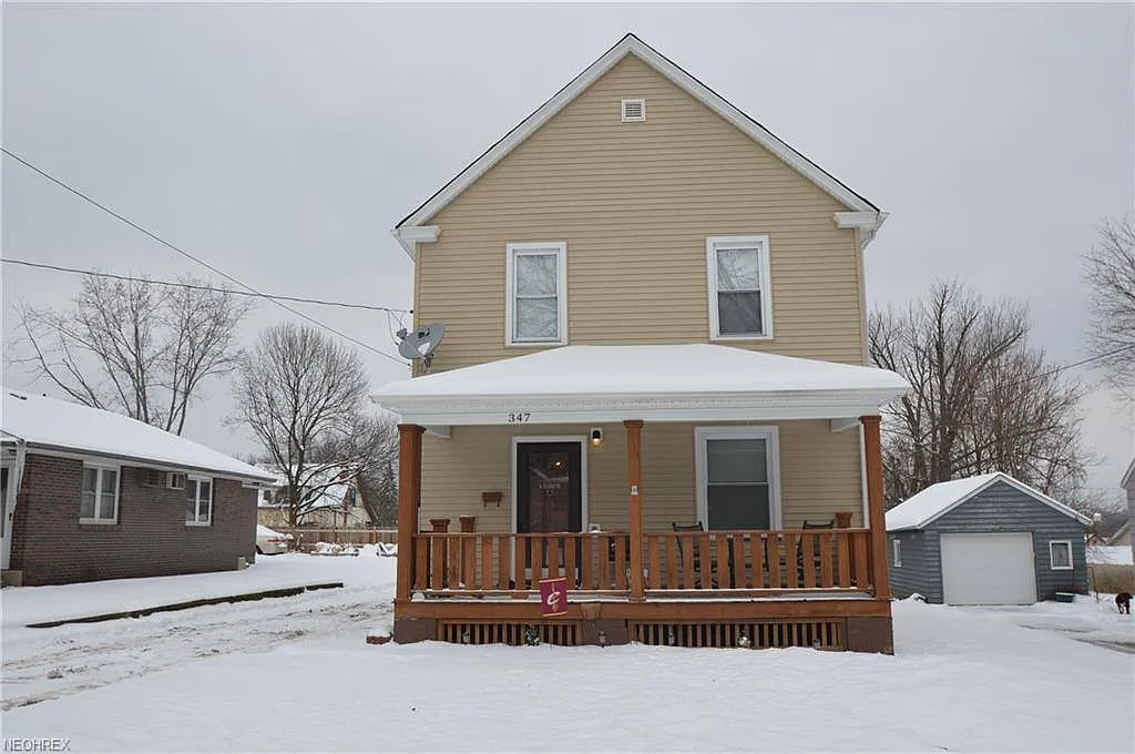 347 Spring St photo 1