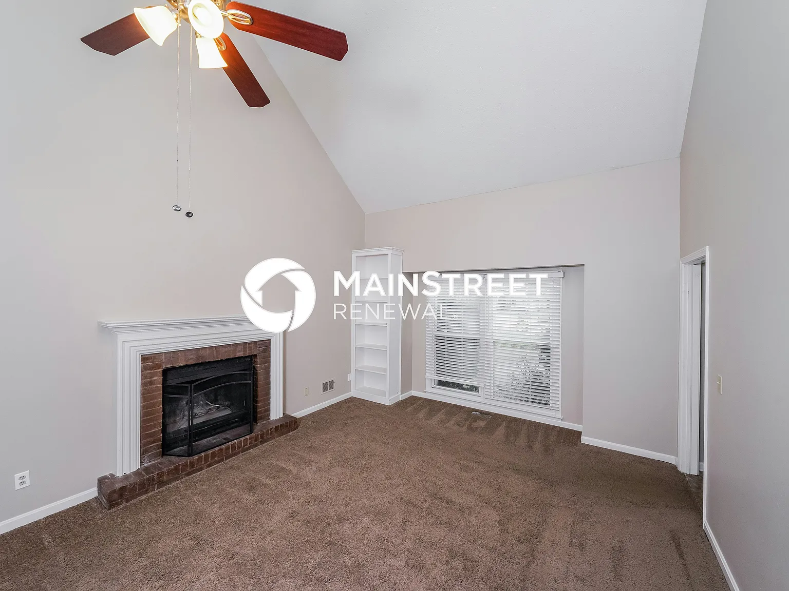 717 Lydgate Cove — Photo 2