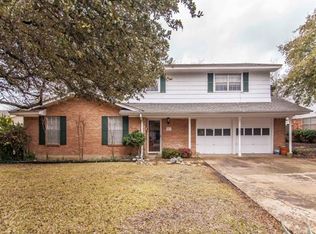 3817 Glenmont Dr, Fort Worth, TX 76133