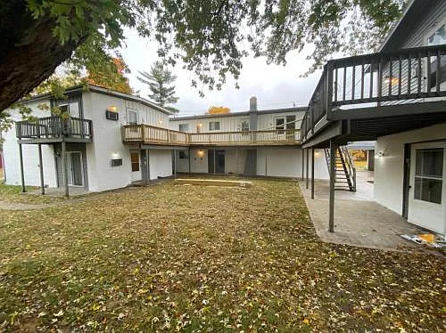 2044 Arlington Ave #1