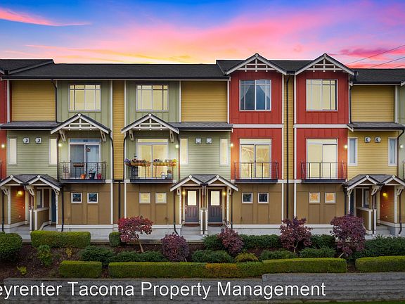 2nd image of 2124 Yakima Ave