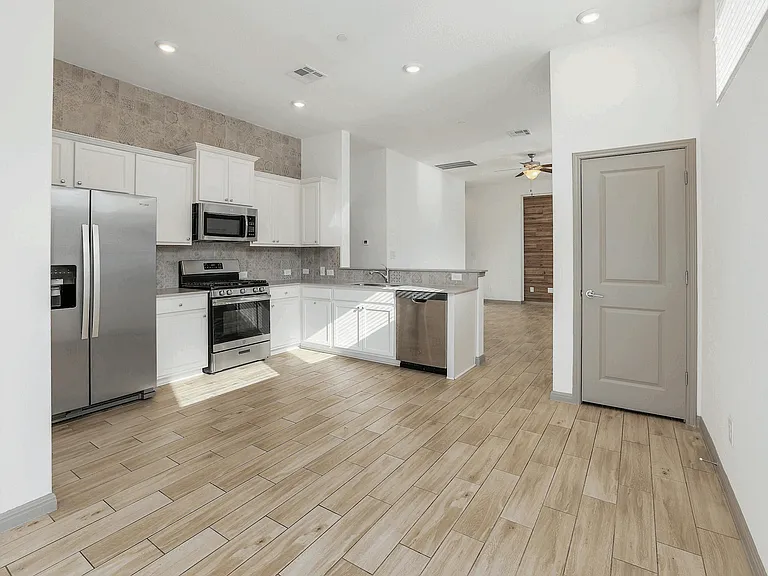 2800 Joe Dimaggio Blvd #55 — Photo 22