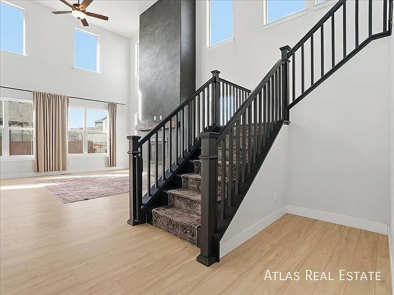 2092 Glean Dr — Photo 14