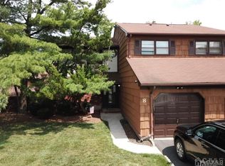 8 Cheltenham Pl, Sayreville, NJ 08872