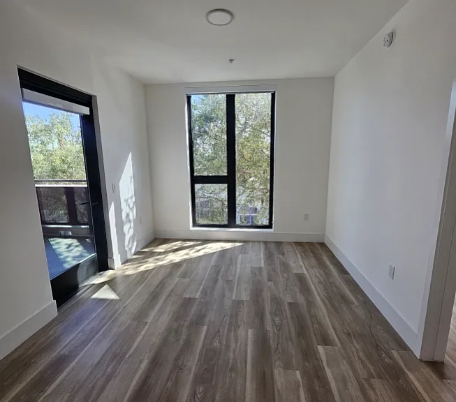 7627 Santa Monica Blvd #301 — Photo 7